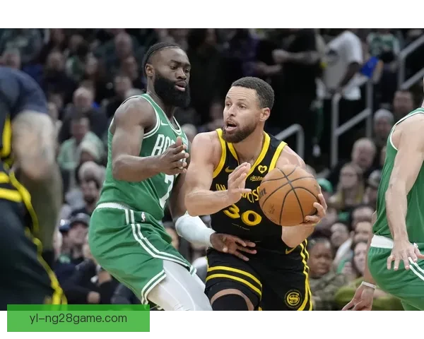 勇士惨负绿军库里伤停落后34